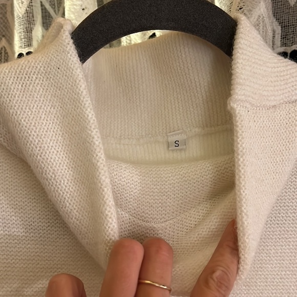 Vintage Mock neck Knit white sweater size S - Picture 2 of 3